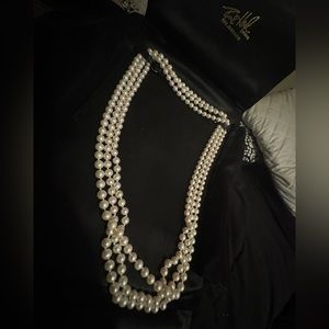 270 genuine pearl strand in fine jewelry button original antique case